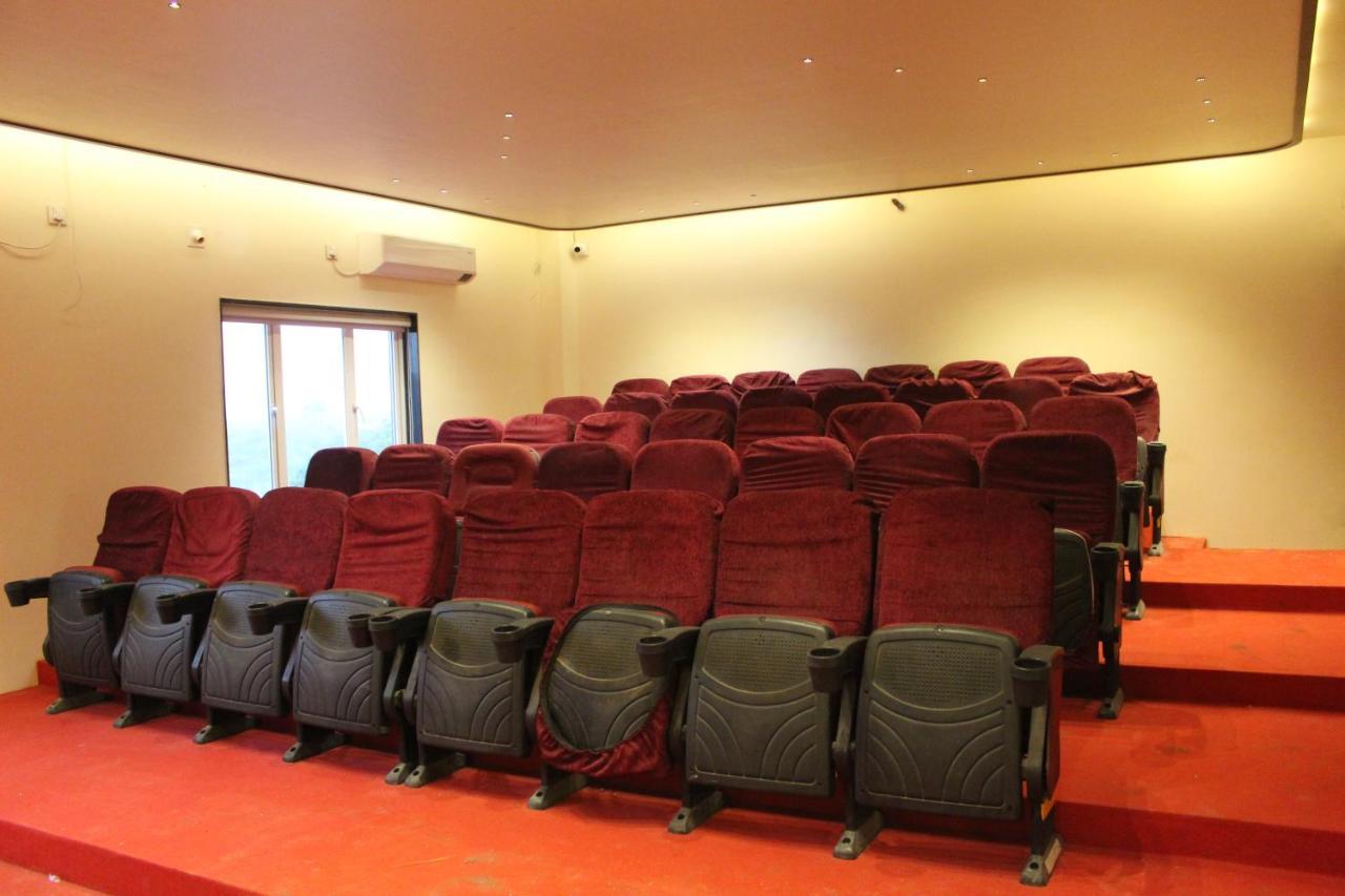 Flamingo Club And Resort Una 3 Km Away From Diu Check Post Esterno foto