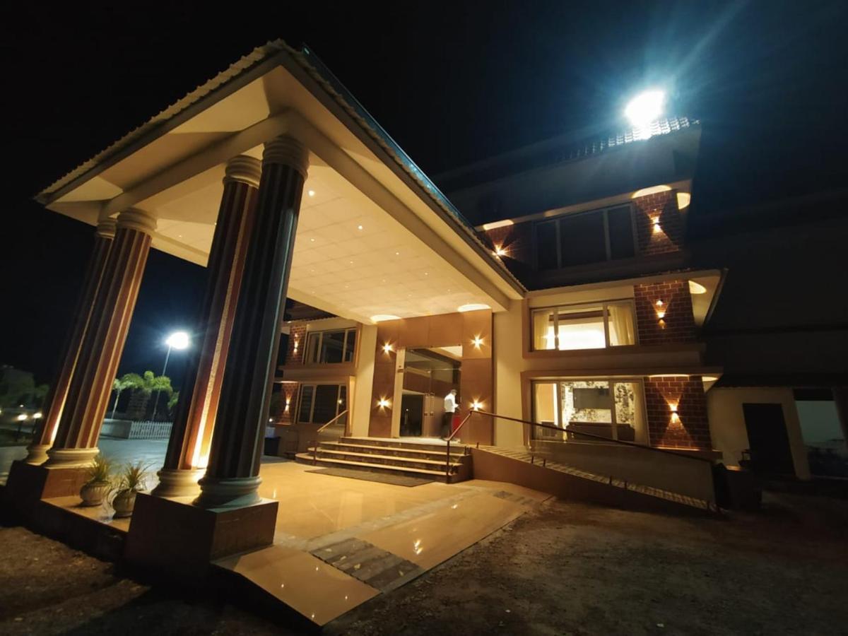 Flamingo Club And Resort Una 3 Km Away From Diu Check Post Esterno foto