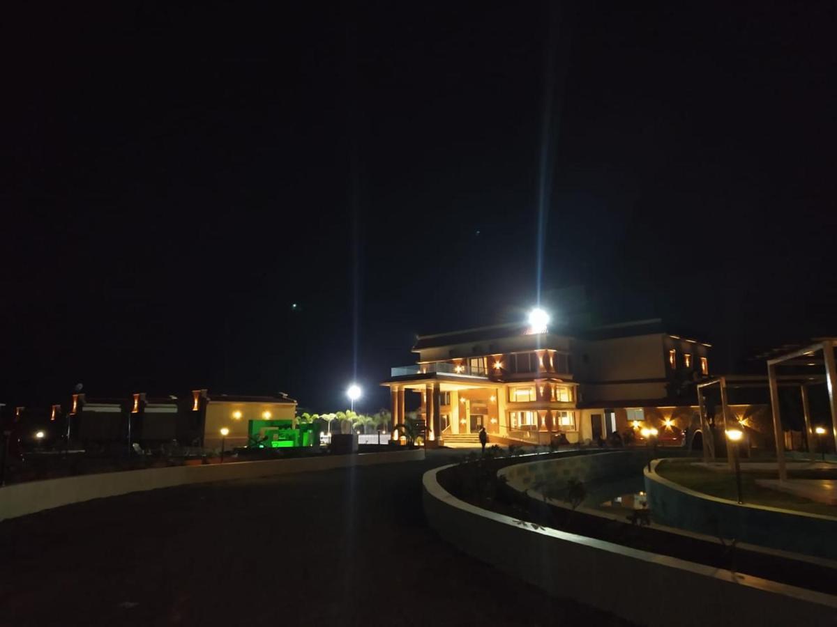 Flamingo Club And Resort Una 3 Km Away From Diu Check Post Esterno foto