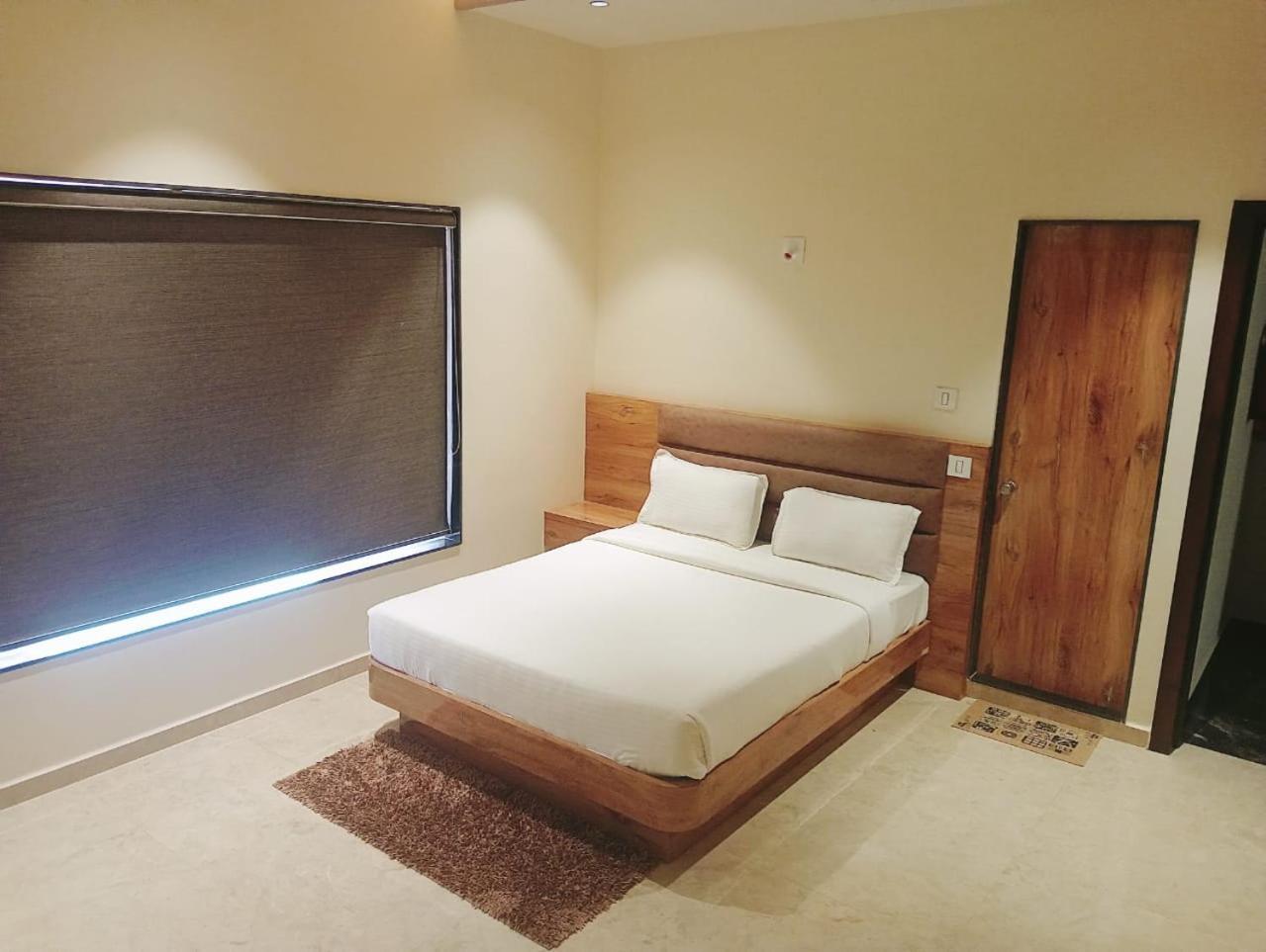 Flamingo Club And Resort Una 3 Km Away From Diu Check Post Esterno foto