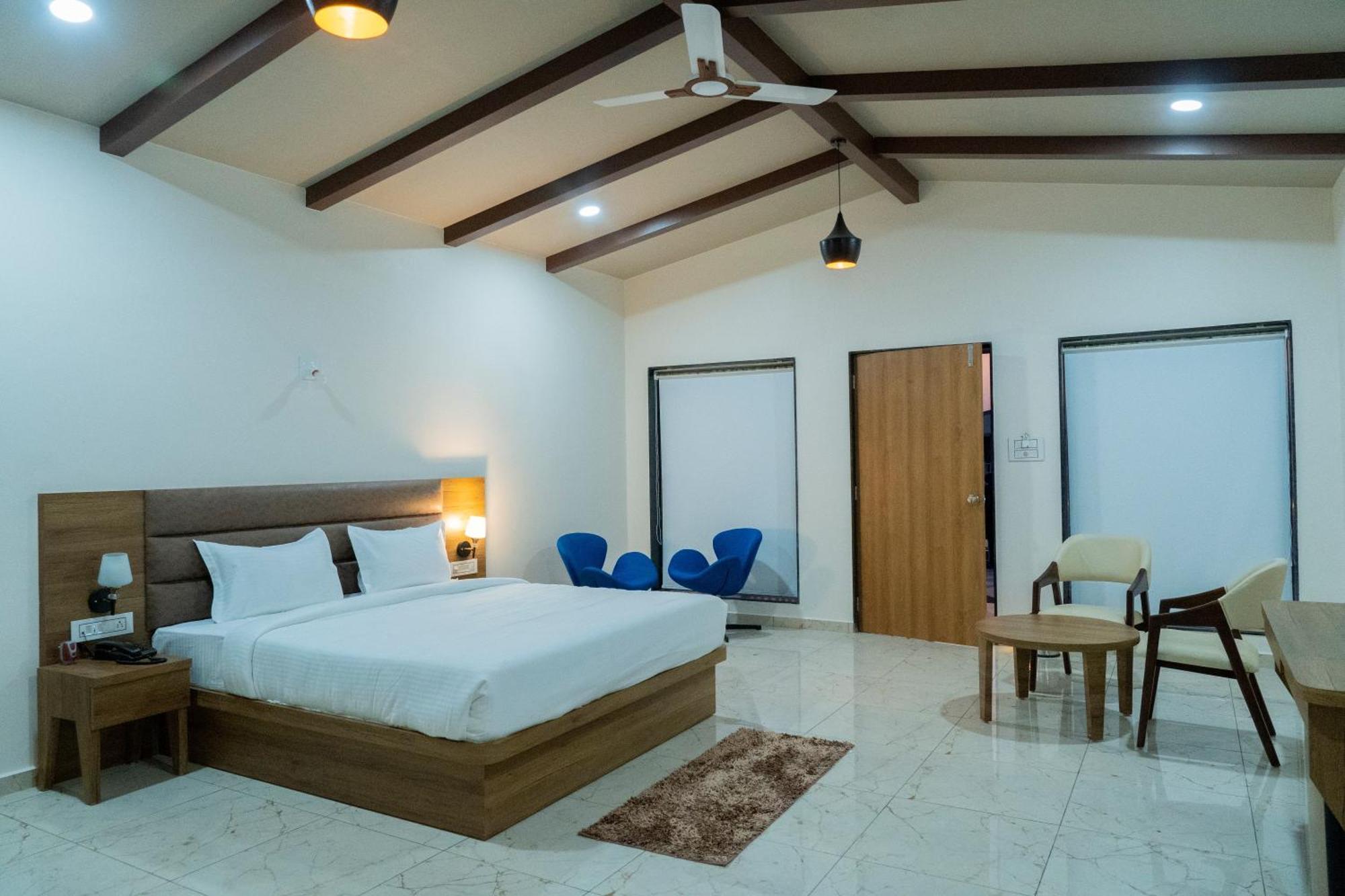 Flamingo Club And Resort Una 3 Km Away From Diu Check Post Esterno foto