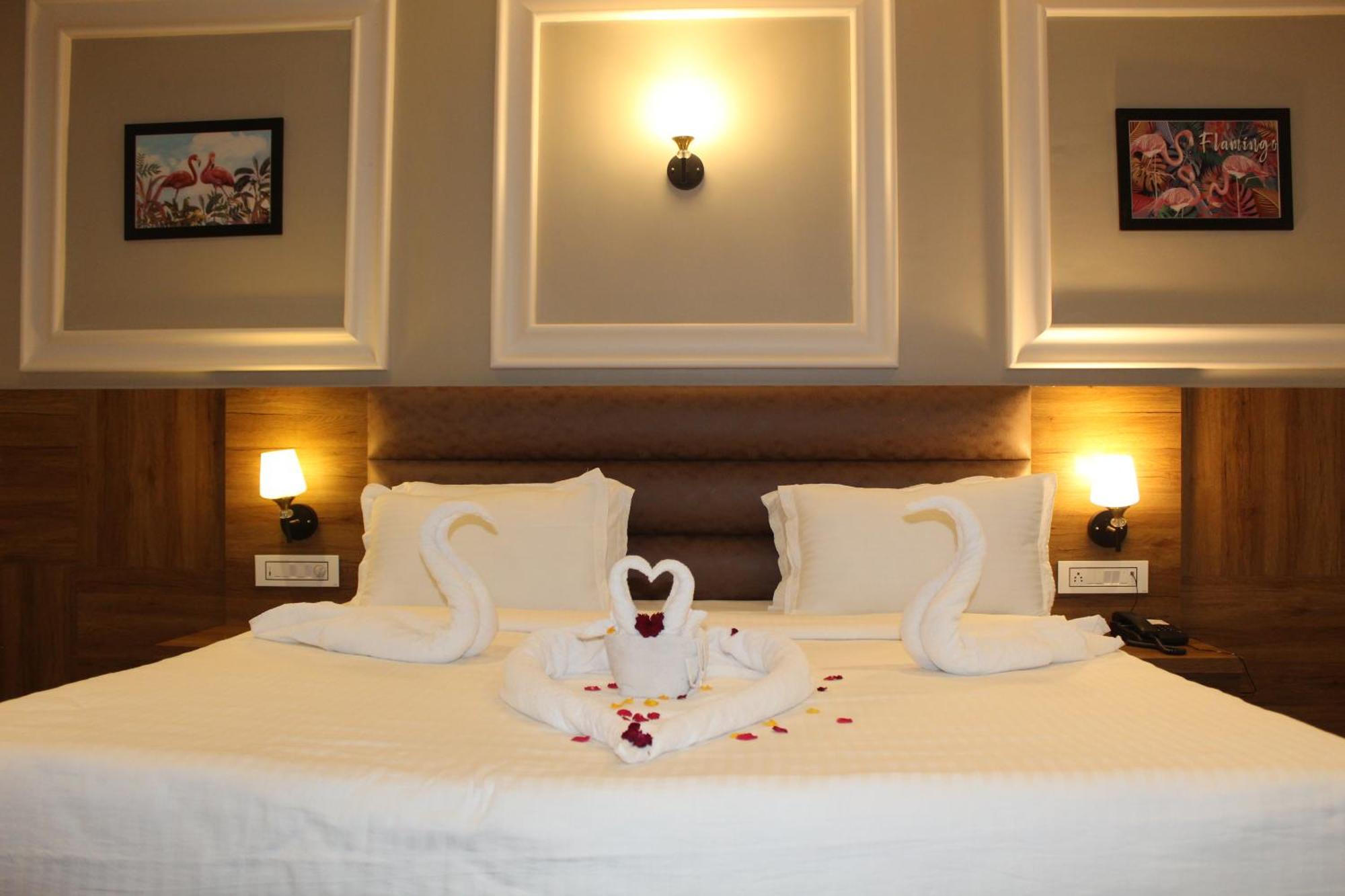 Flamingo Club And Resort Una 3 Km Away From Diu Check Post Esterno foto
