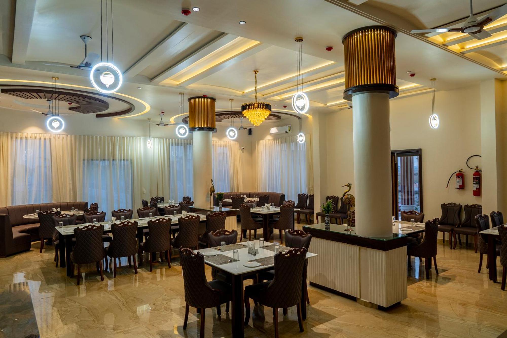 Flamingo Club And Resort Una 3 Km Away From Diu Check Post Esterno foto
